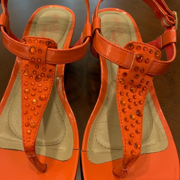 Orange sandals size 8 - Picture 2 of 7